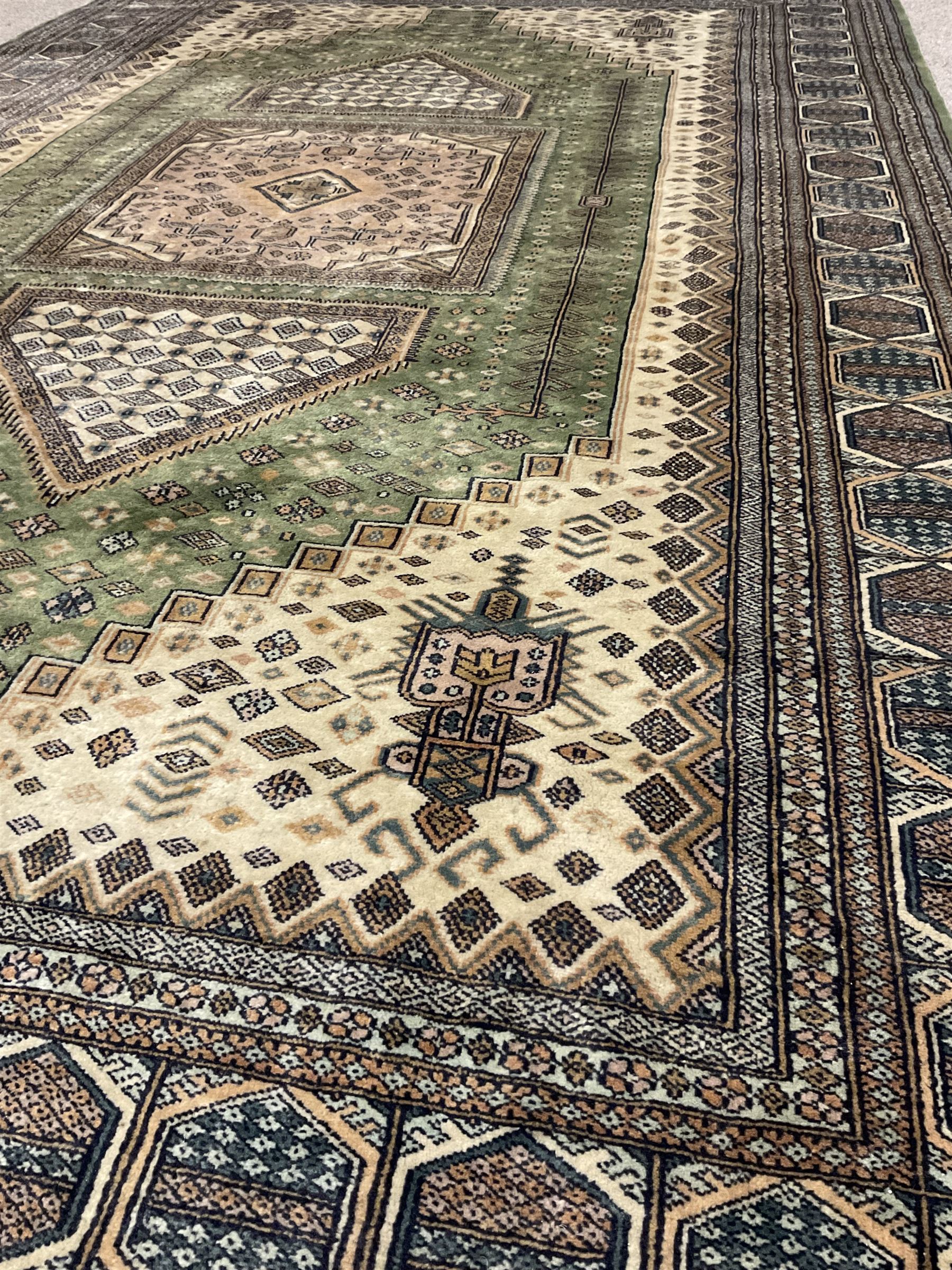 Persian design green and beige ground carpet - Image 2 of 3