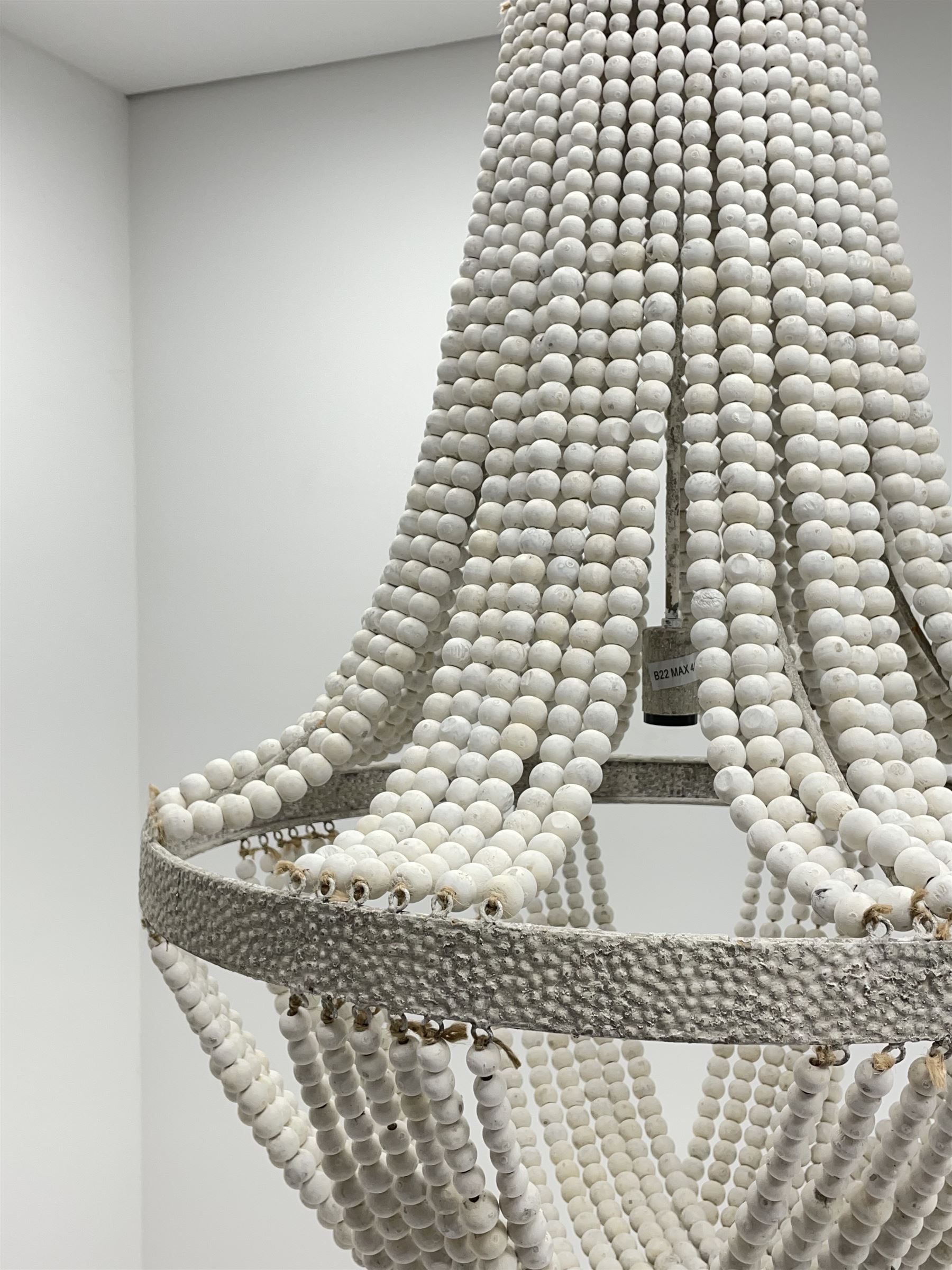 White painted beadwork basket chandelier - Image 4 of 4