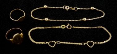 Gold heart link bracelet