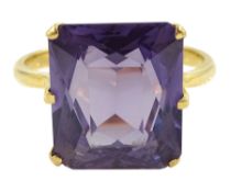 21ct gold synethic purple stone set ring