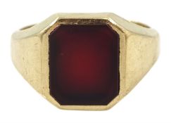 9ct gold carnelian signet ring