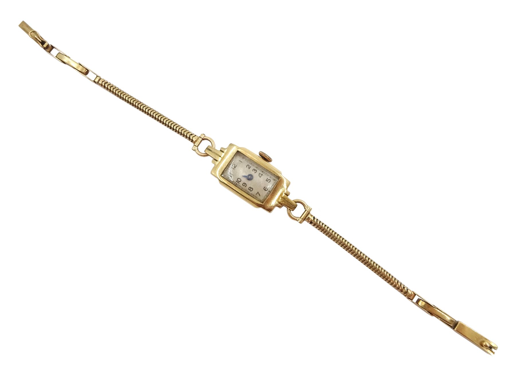 9ct gold ladies manual wind bracelet wristwatch - Image 3 of 3