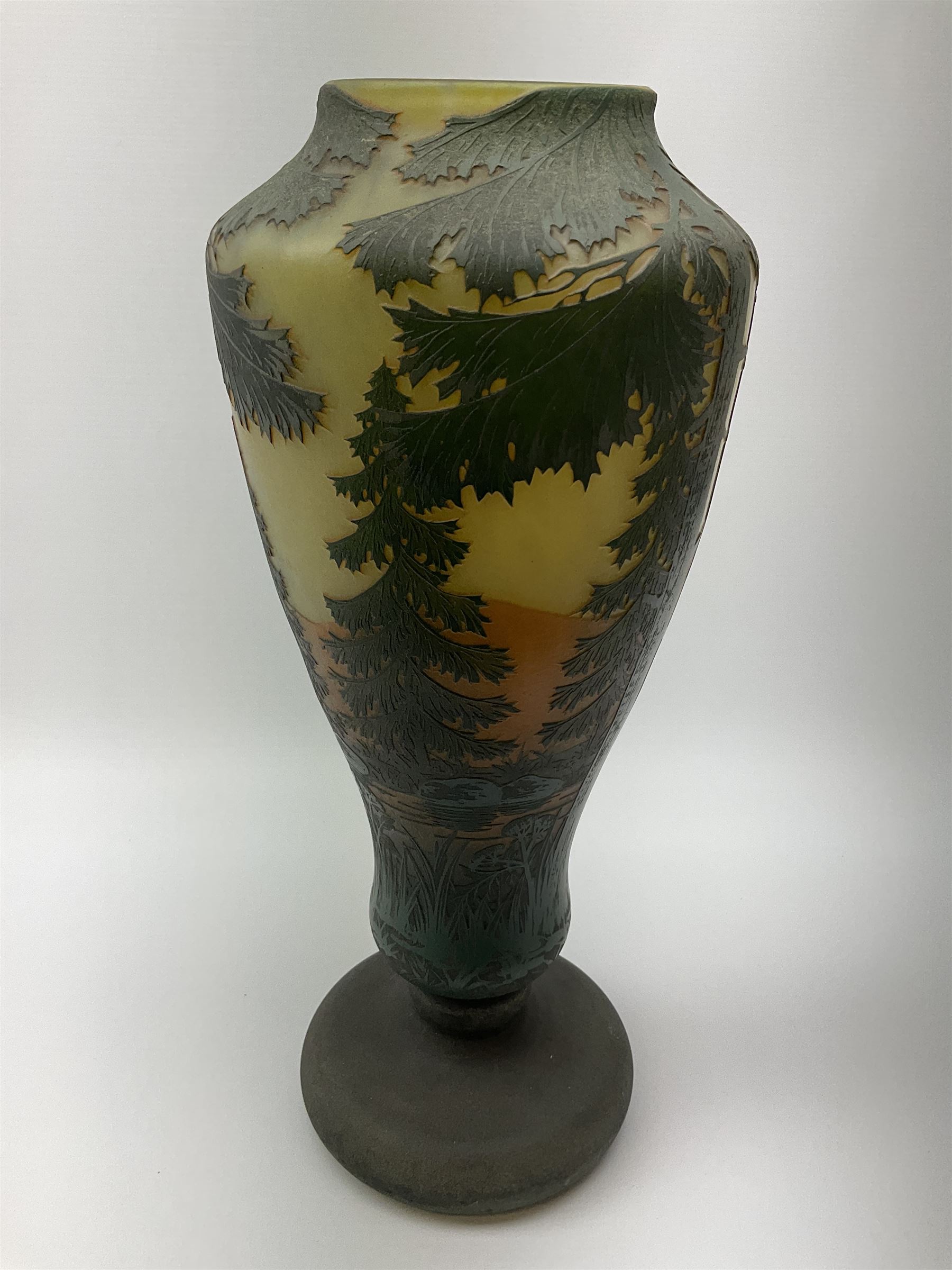 Reproduction Daum Nancy art nouveau style overlay and cut glass vase in ovoid form with a circular - Image 3 of 5