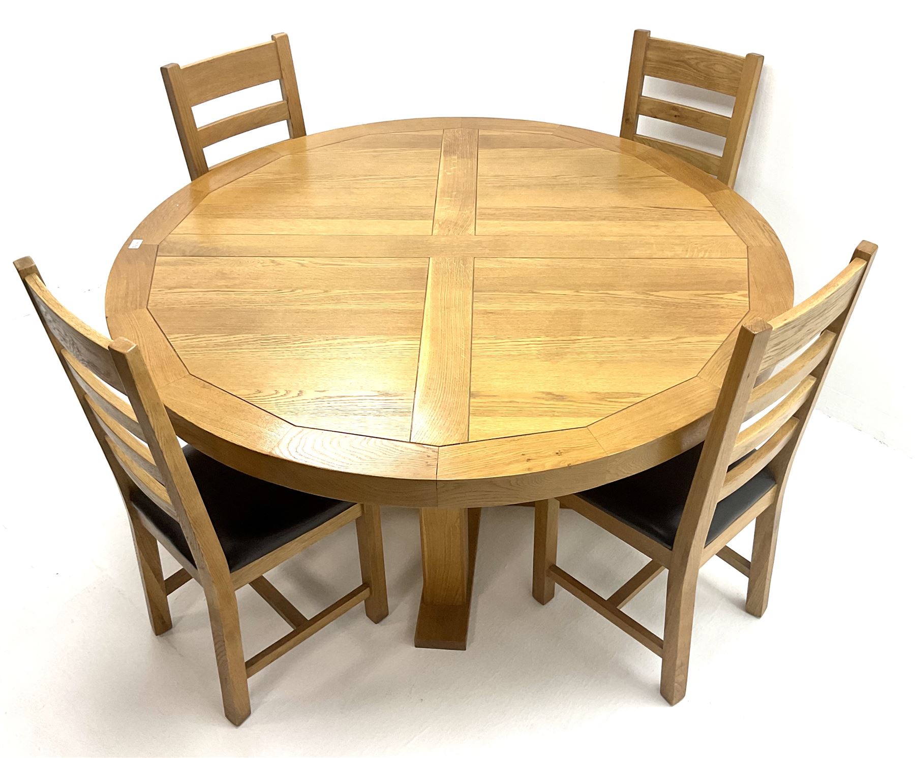 Light oak circular dining table on X-base with straight supports (D150cm - Image 3 of 4