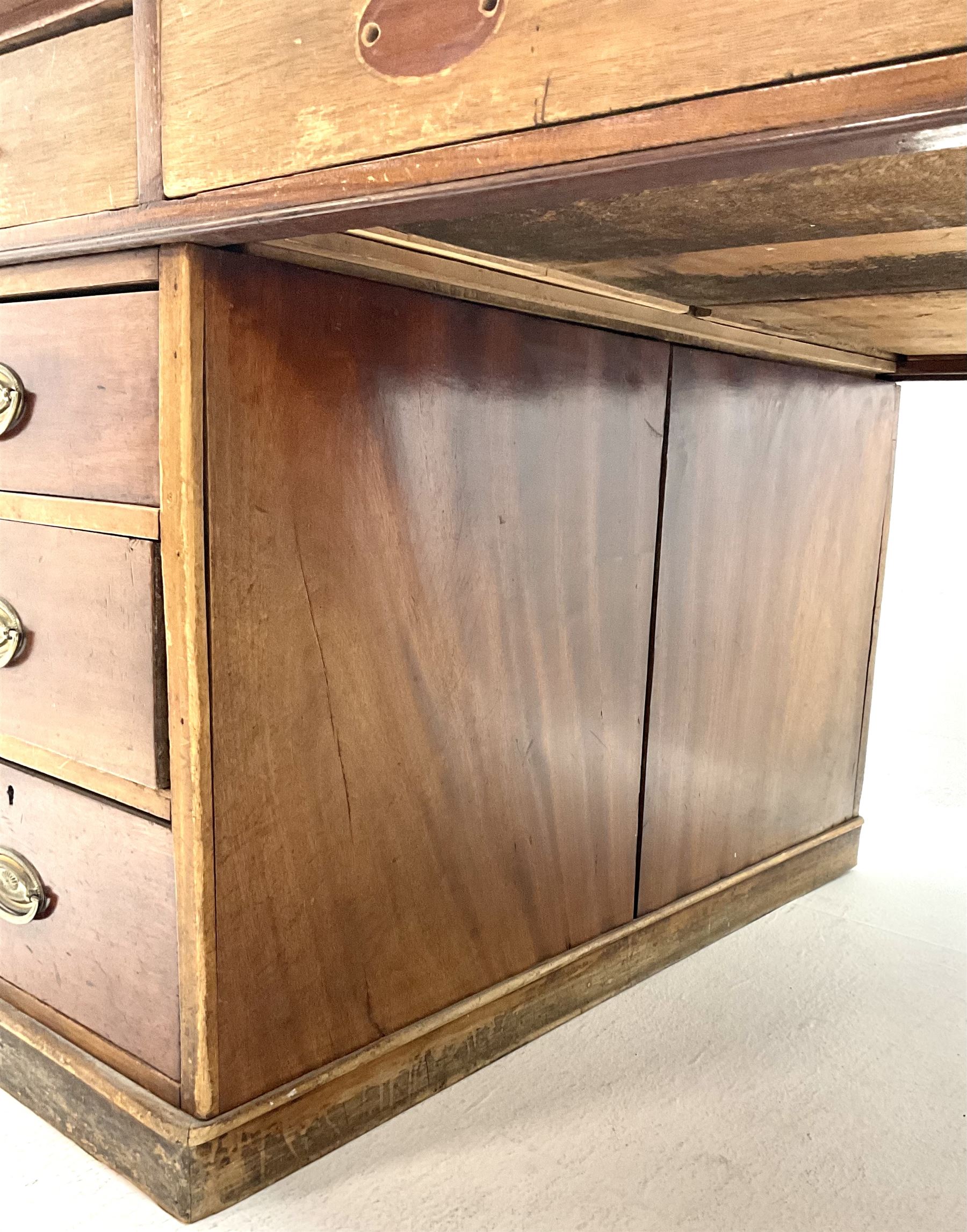 19th century mahogany twin pedestal partners desk - Image 4 of 7