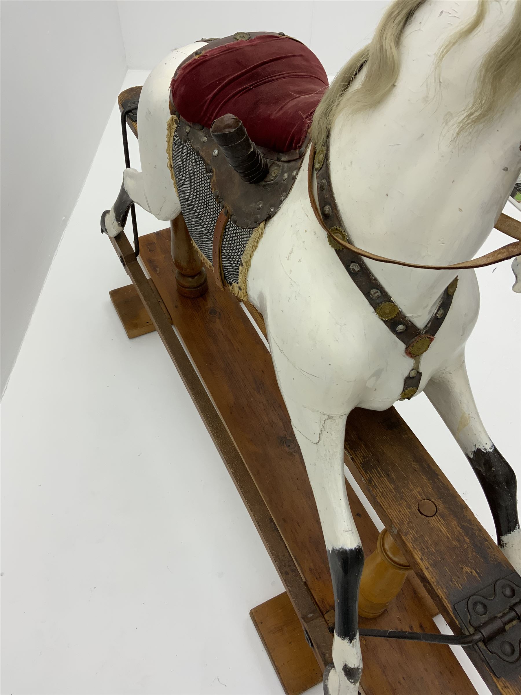 Victorian white finished rocking horse - Image 4 of 4