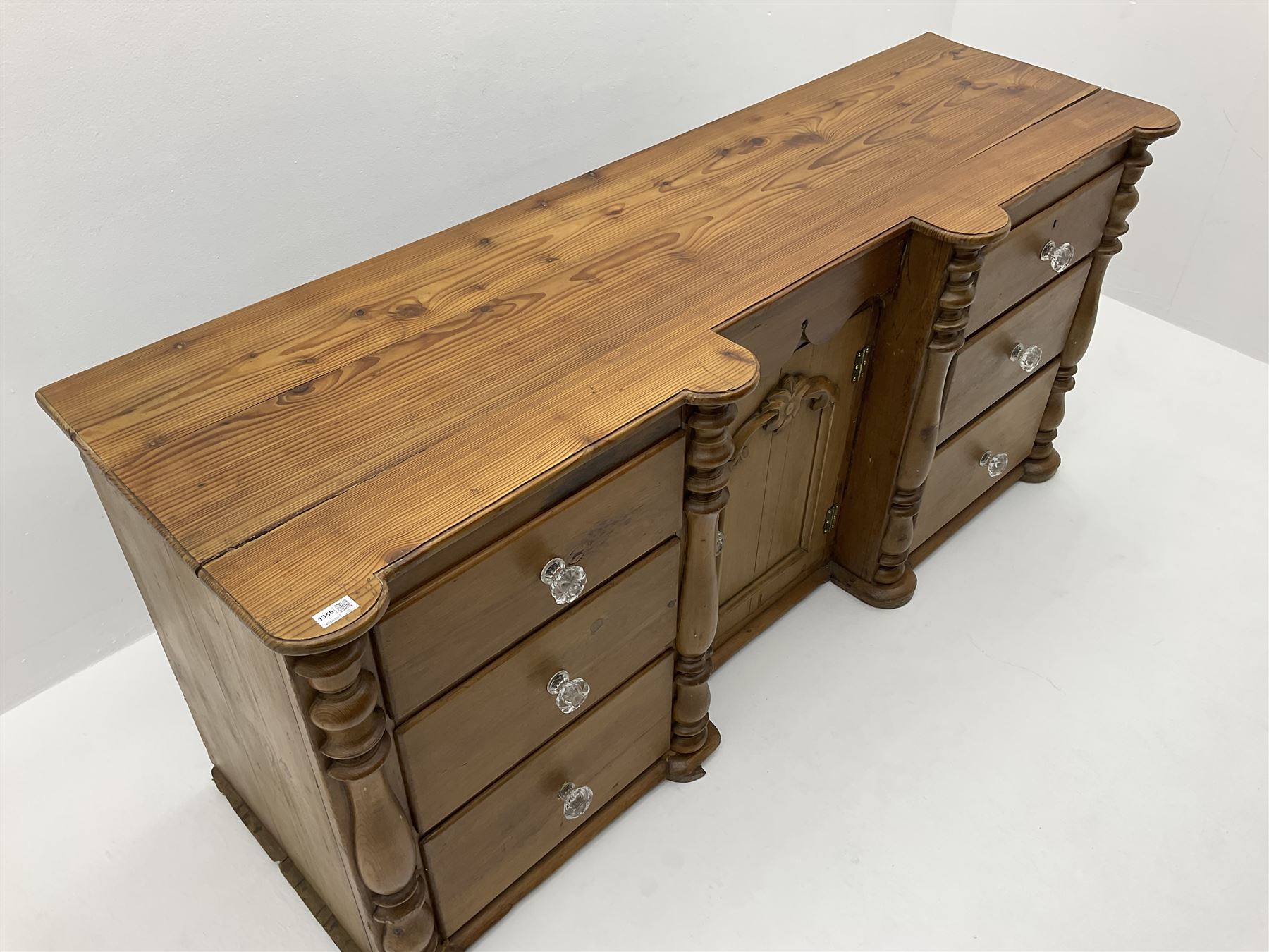 Victorian pine dresser base - Image 3 of 4
