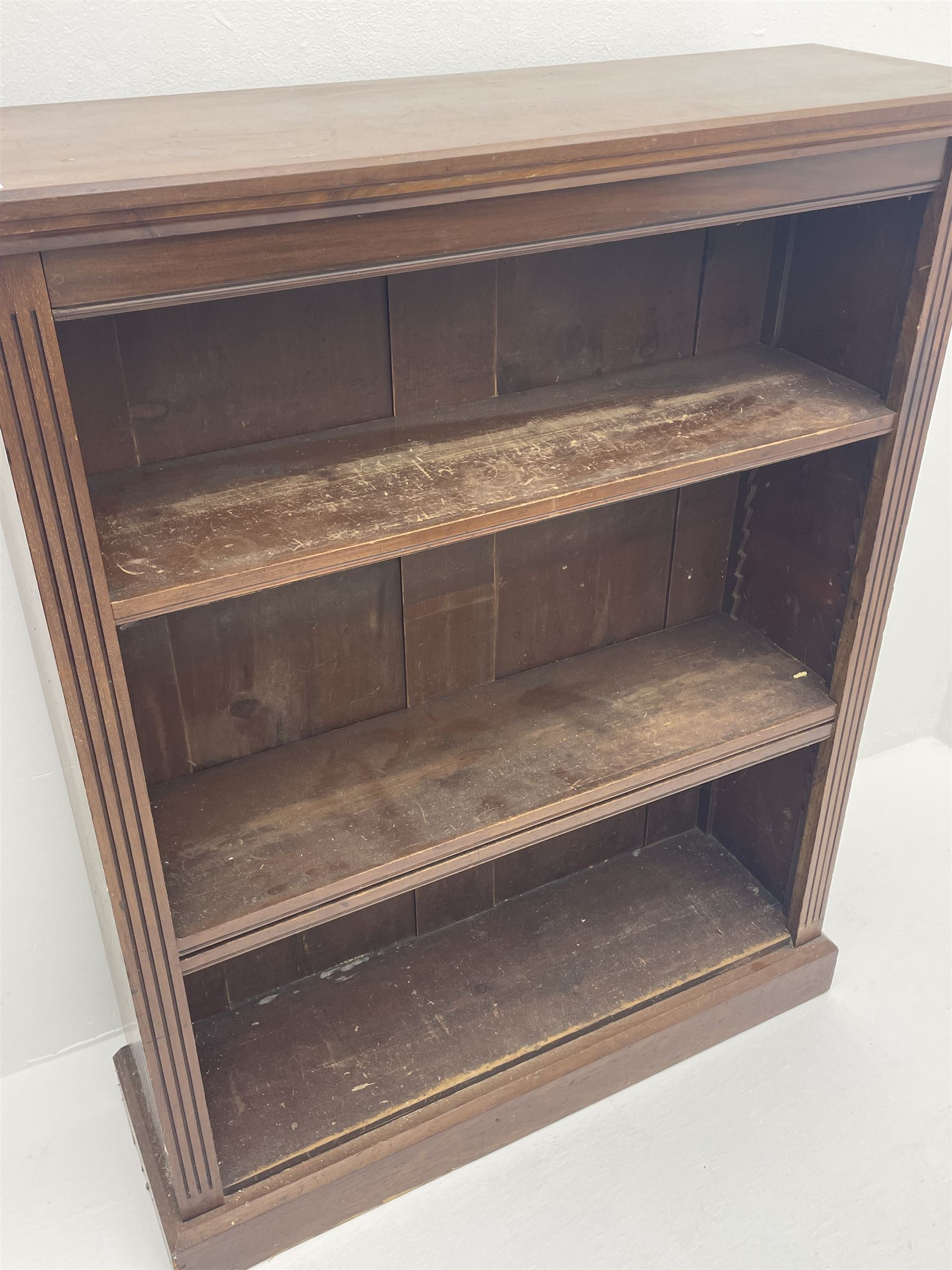 Edwardian mahogany open bookcase - Image 2 of 3