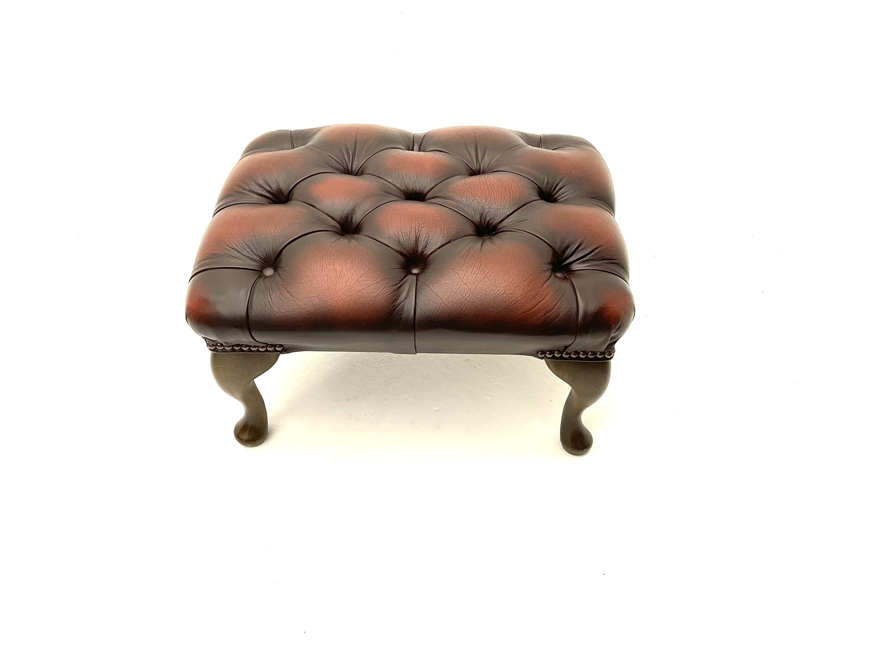 Rectangular studded footstool upholstered in deep buttoned brown leather - Image 2 of 2