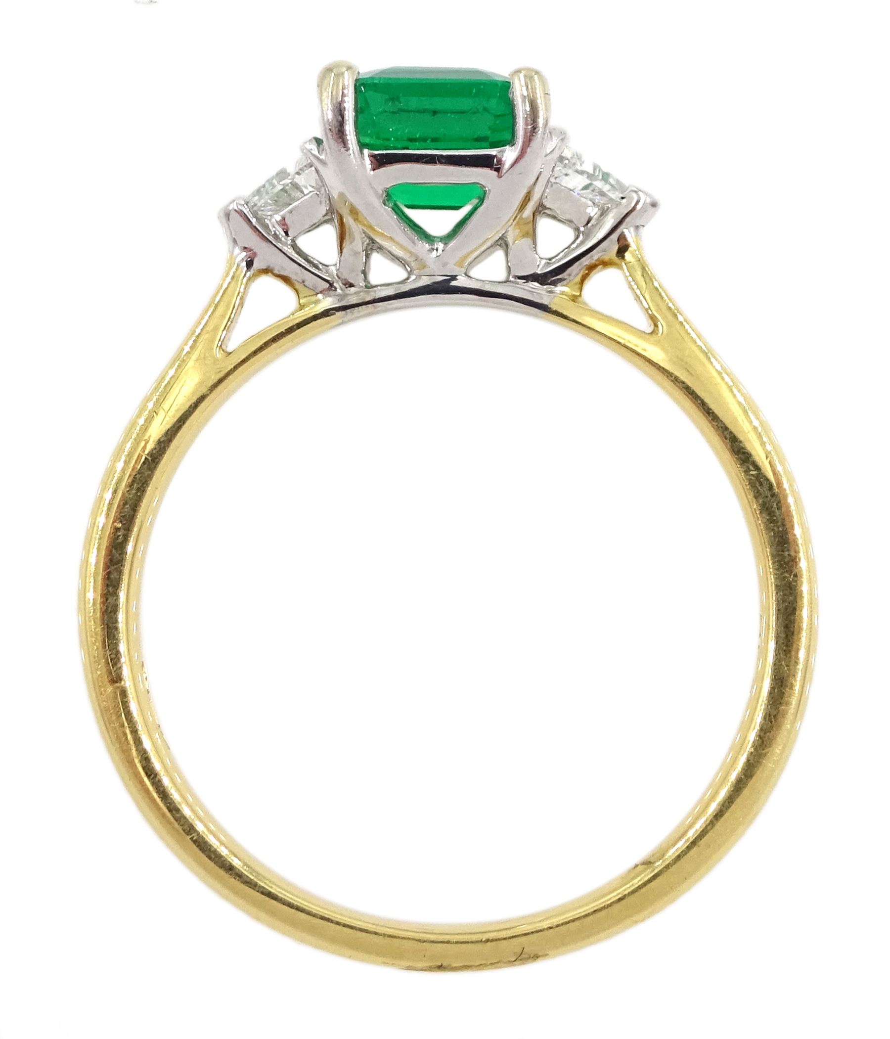 18ct gold three stone fine square cut emerald and trillion cut diamond ring - Image 4 of 4