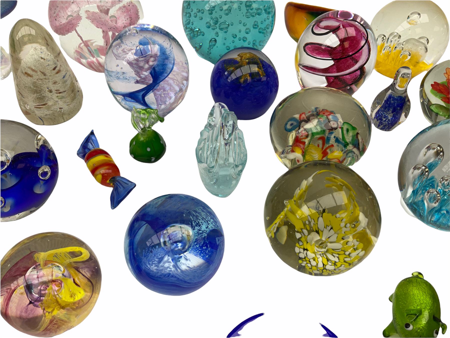 Glass paperweights to include Caithness - Image 5 of 8