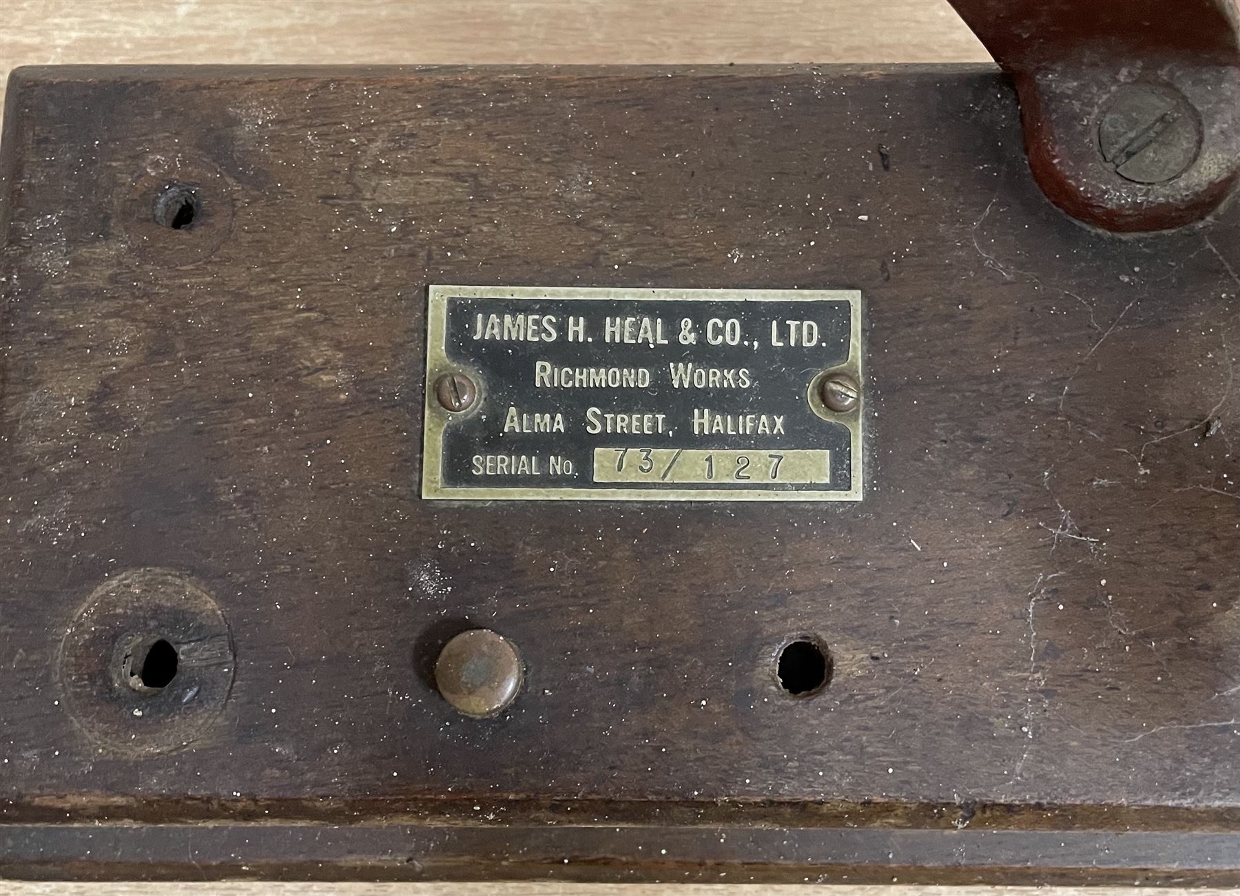Early 20th century Yarn Stretch Tester by James Heal & Co Ltd Halifax - Image 4 of 4