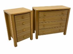 Oak four drawer chest (W94cm