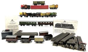 Trix Twin - fifteen goods wagons including Trix Express