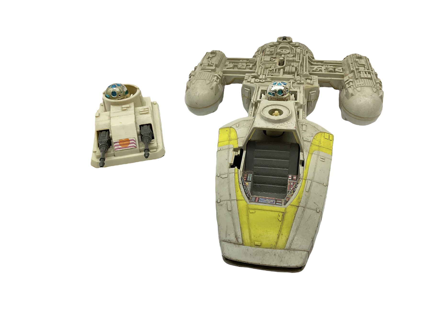 Star Wars - collection of various scale vehicles including two Millenium Falcons - Image 10 of 15