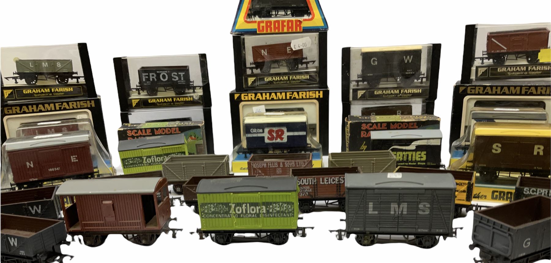 Graham Farish '00' gauge - twenty-two plastic goods wagons in various design boxes; and twenty unbox - Image 2 of 8