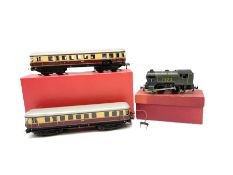 Trix Twin - three-rail Trix Express Germany two-car set No.20058 with lights in modern collector's b