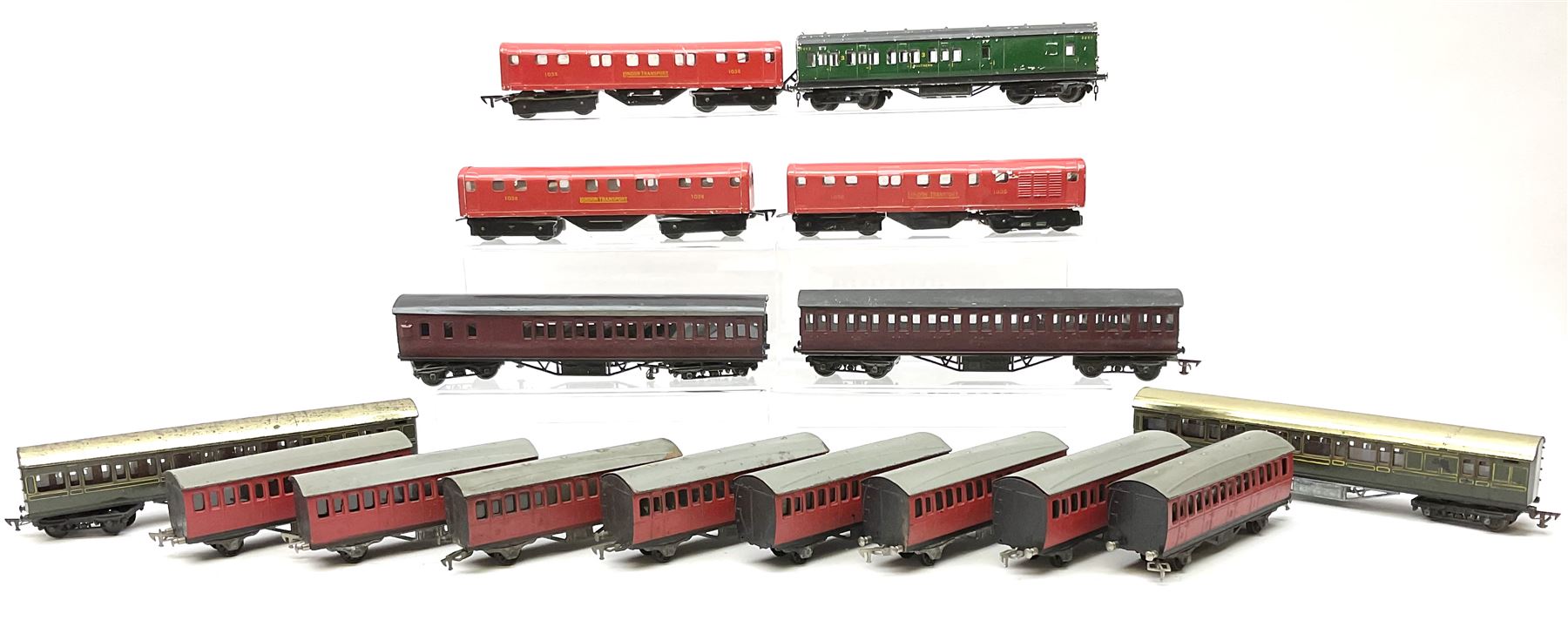 Various Makers '00' gauge - eight Graham Farish plastic short coaches with matching red livery; Ever