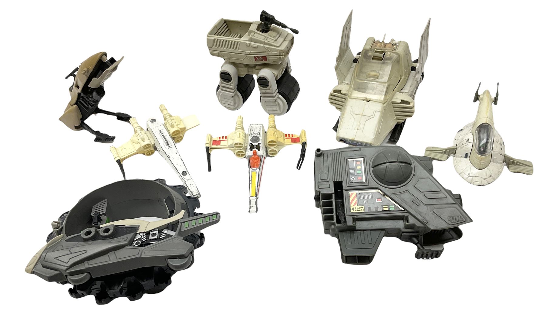 Star Wars - collection of various scale vehicles including two Millenium Falcons - Image 8 of 15