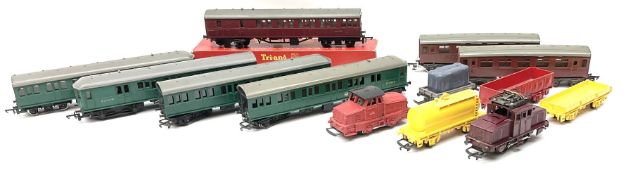 Tri-ang '00' gauge - two Class 4-Sub EMU two-car sets S1057S/S1052S; Steeple Cab Electric 0-4-0 loco