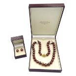 Single strand chocolate pearl necklace