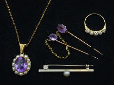 Gold oval amethyst and split pearl pendant necklace