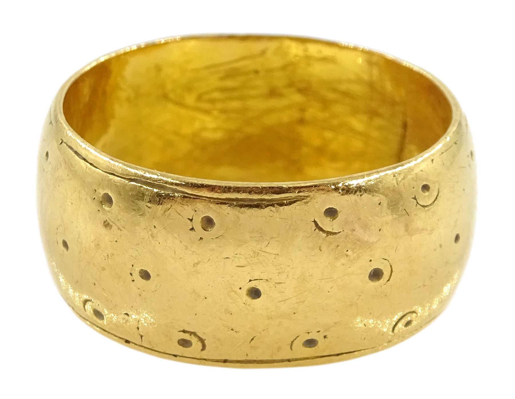 22ct gold wedding band