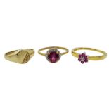 Gold round flamingo pink topaz and diamond ring