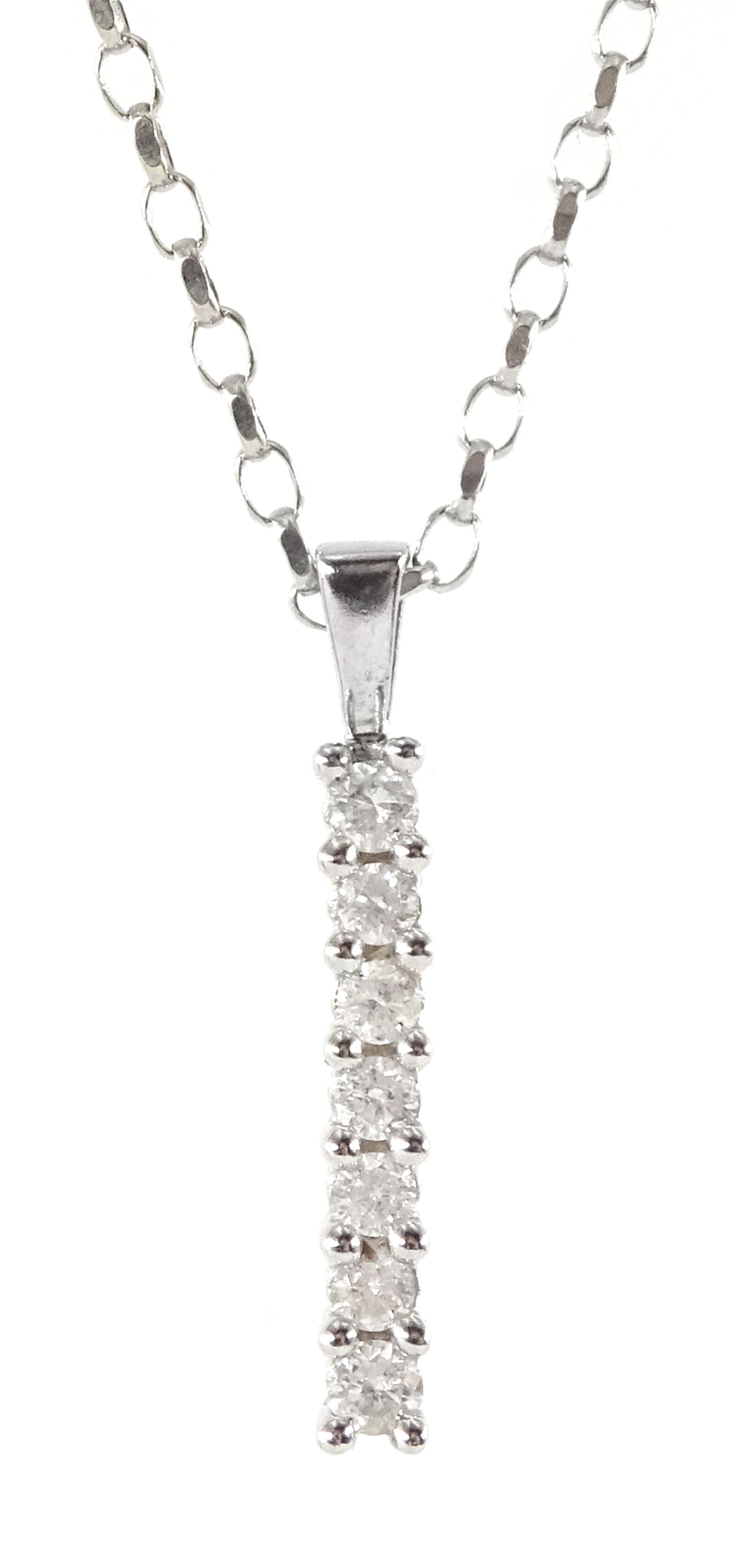 9ct white gold seven stone diamond pendant necklace