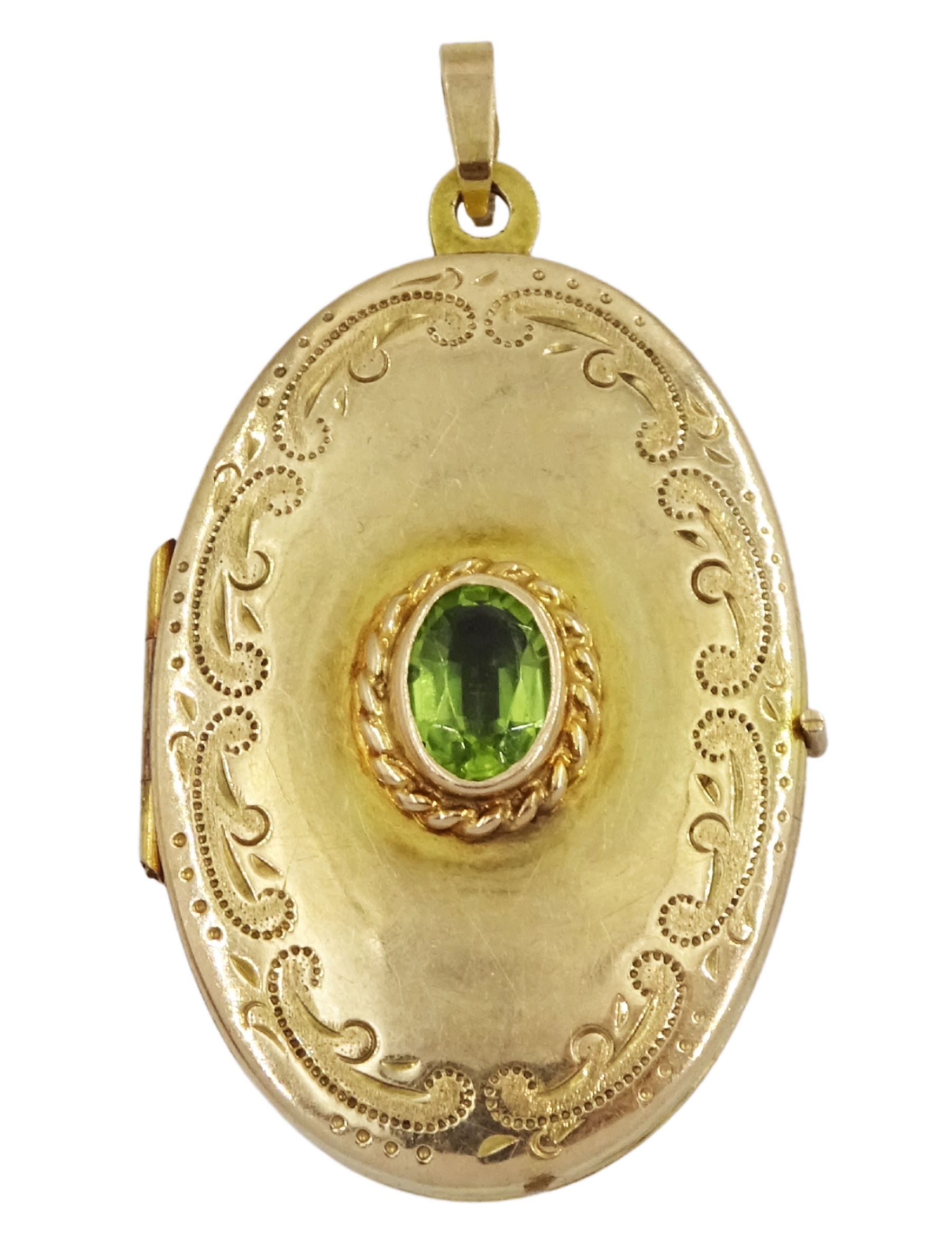 9ct gold oval peridot oval pendant