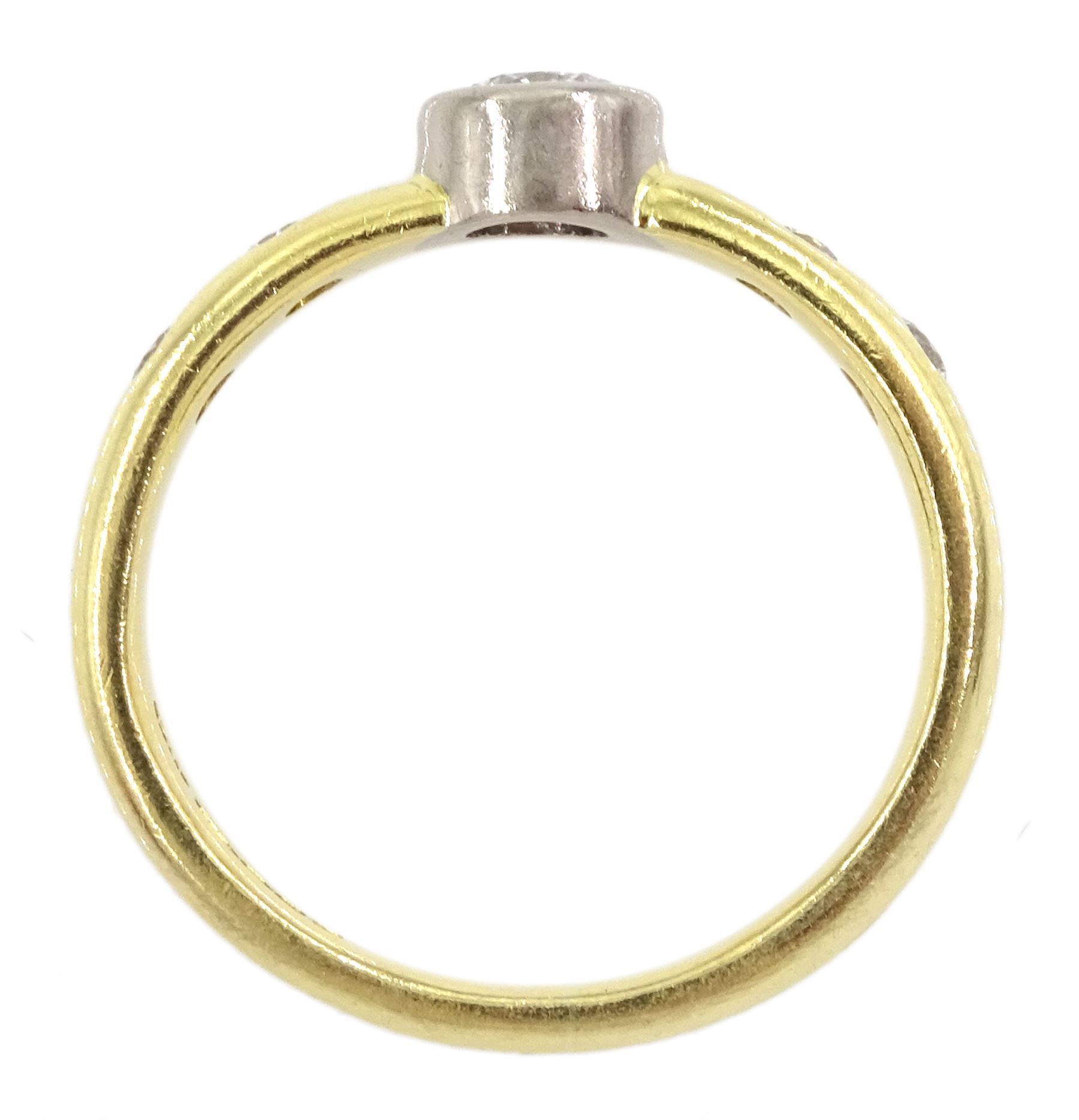 18ct gold diamond ring - Image 4 of 4