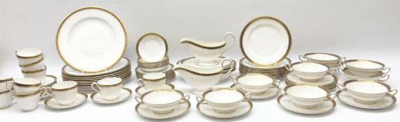 Spode tea and dinner wares in Majestic pattern