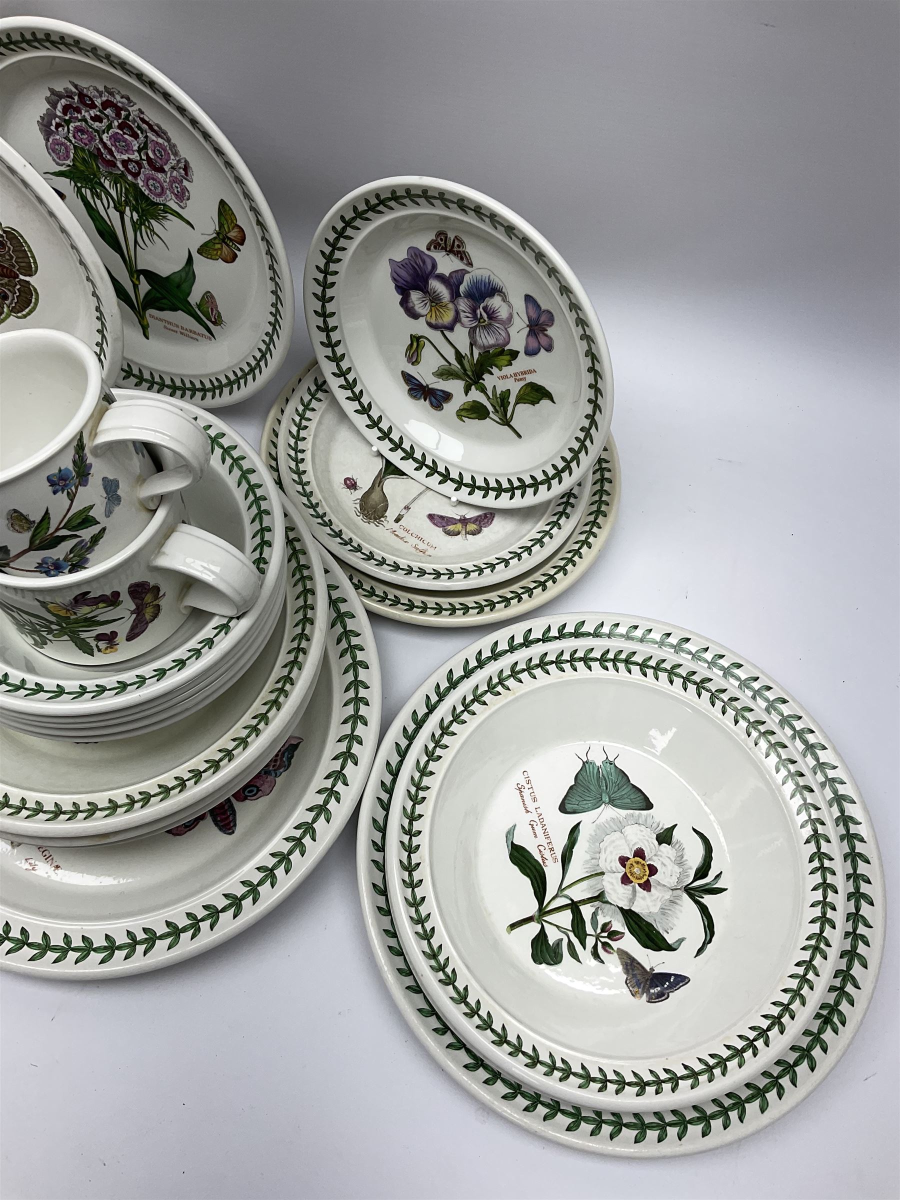 Quantity of Portmeirion 'The Botanic Garden' dinner wares - Image 4 of 6