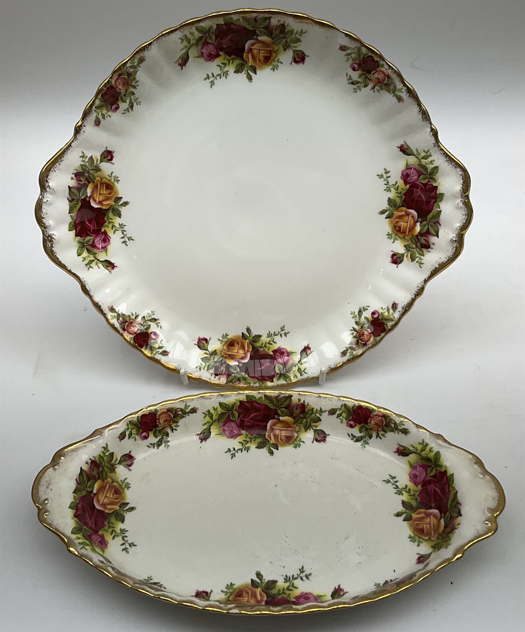 Royal Albert Old Country Roses part dinner and tea service comprising teapot - Image 7 of 13
