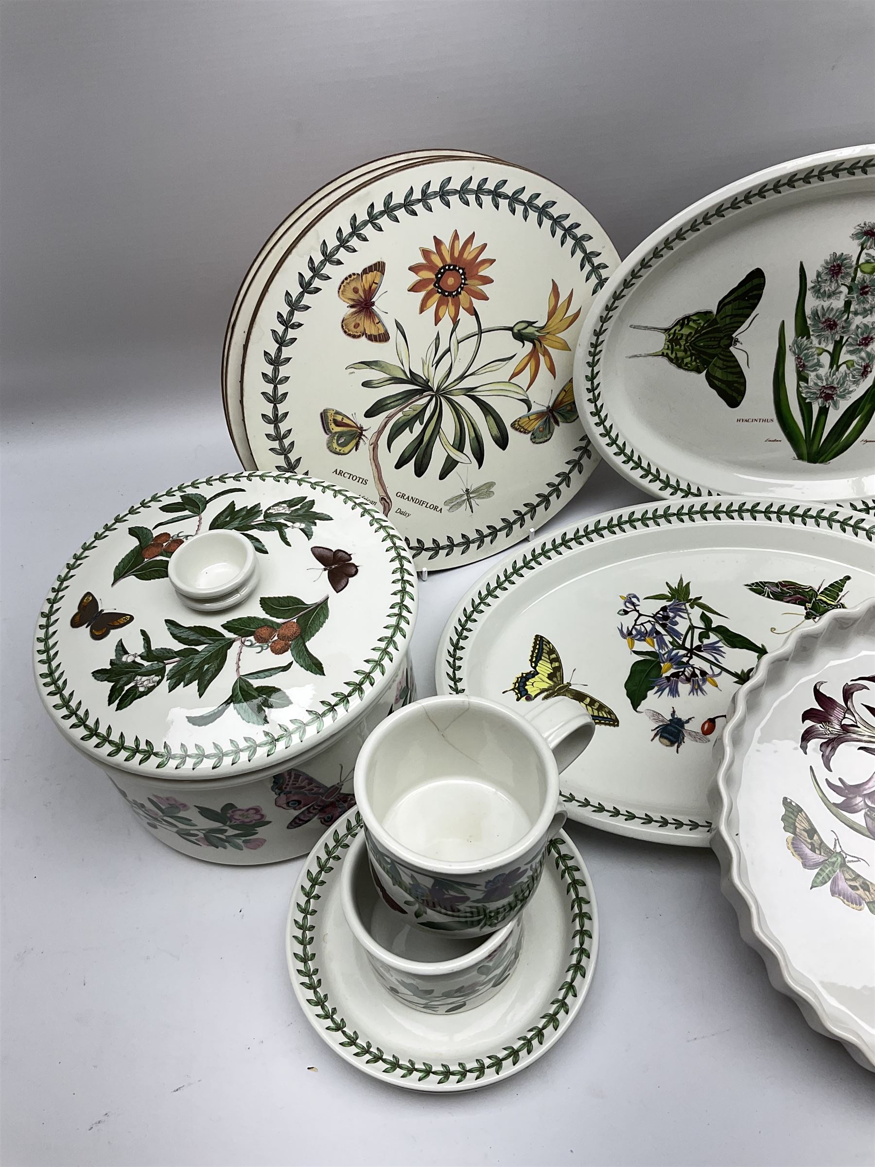 Quantity of Portmeirion 'The Botanic Garden' dinner wares - Image 2 of 6