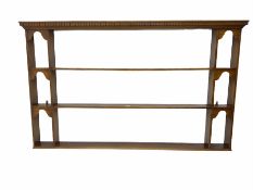 Georgian style medium oak plate rack