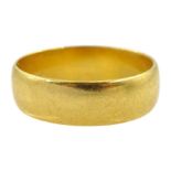 22ct gold wedding band