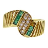 18ct gold calibre cut emerald and round brilliant cut diamond ring