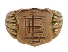 Edwardian 9ct rose gold monogrammed signet ring