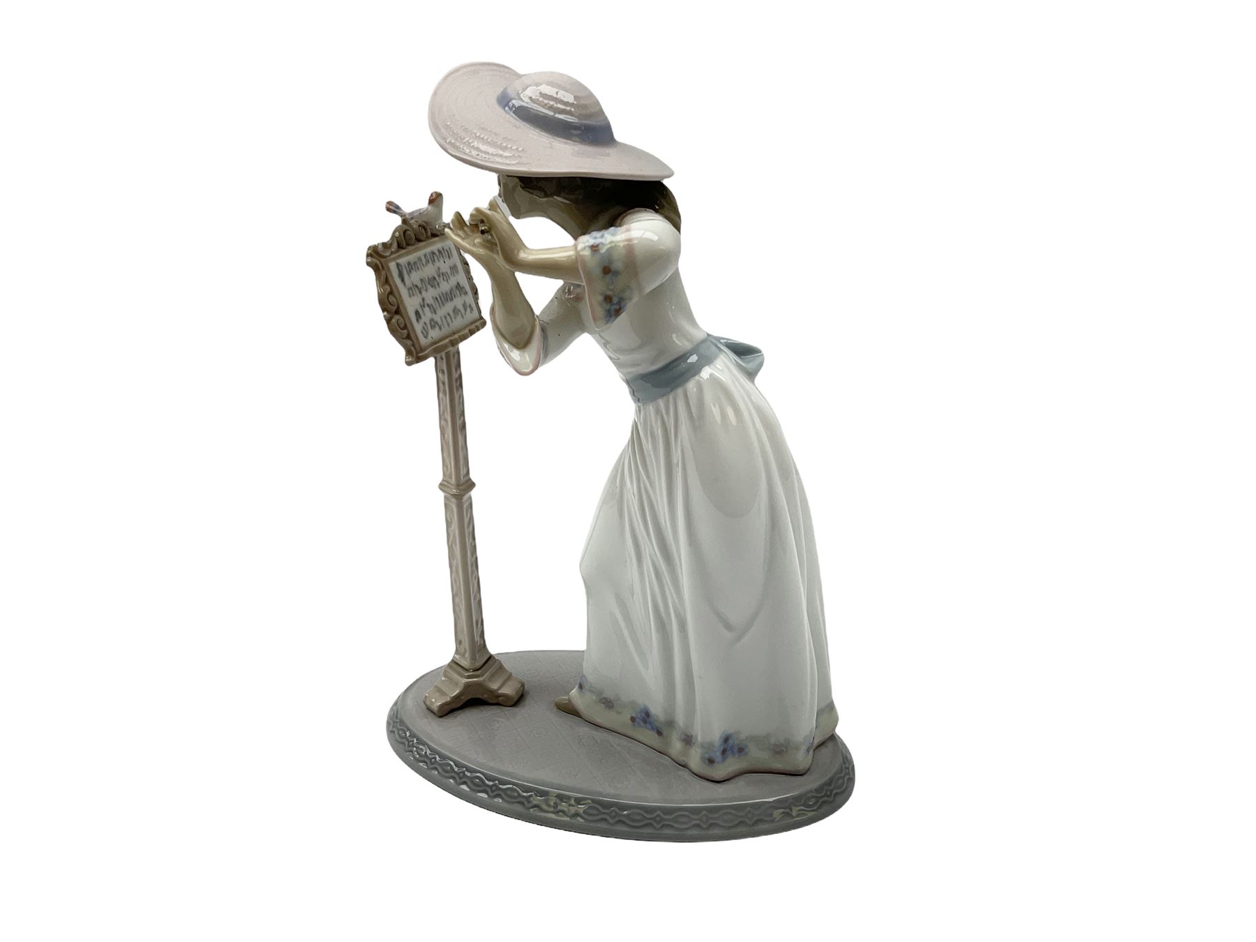 Lladro figure modelled as a female figure playing the flute - Image 3 of 9