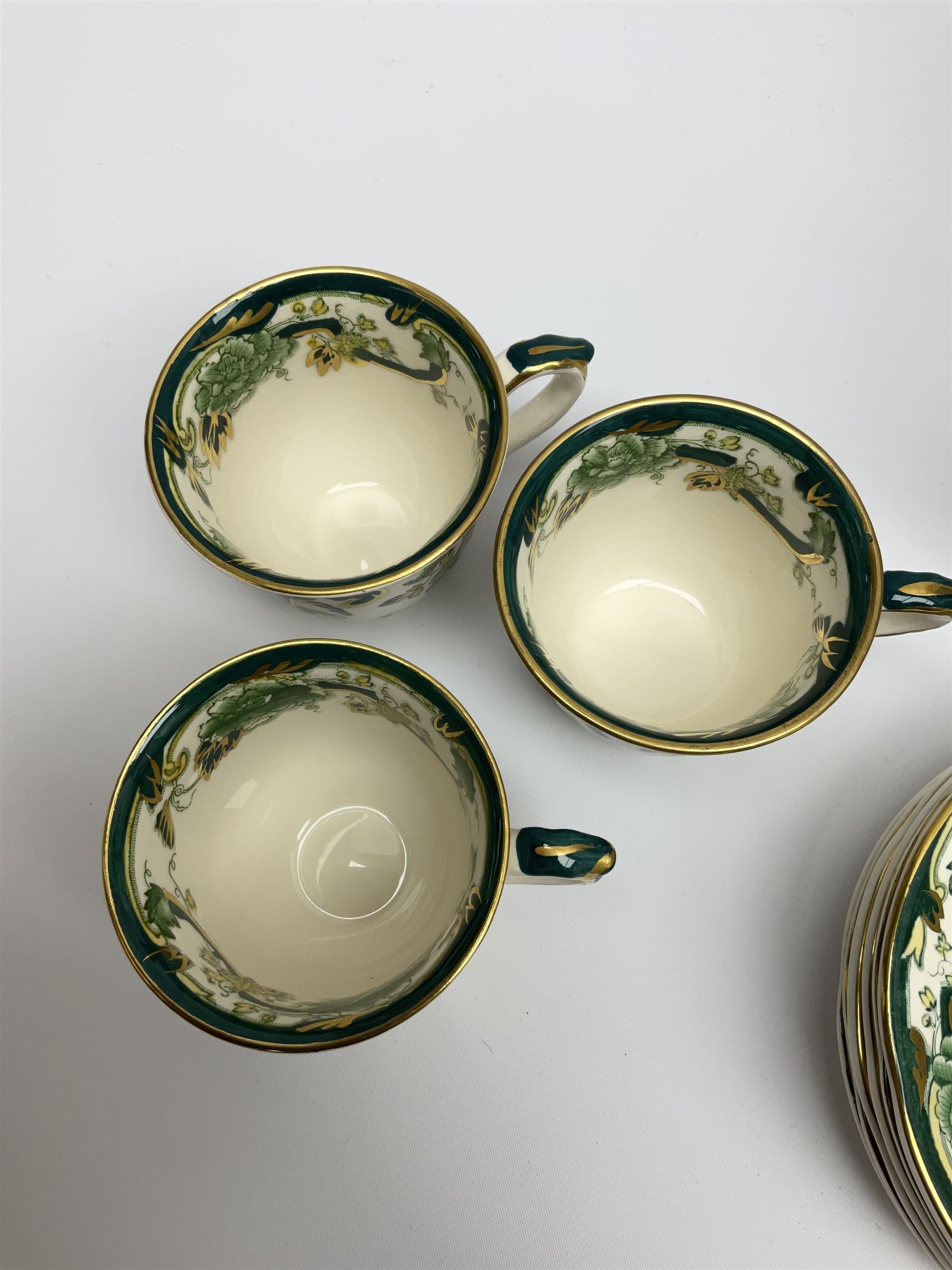 Masons 'Chartreuse' Ironstone ceramics - Image 2 of 8