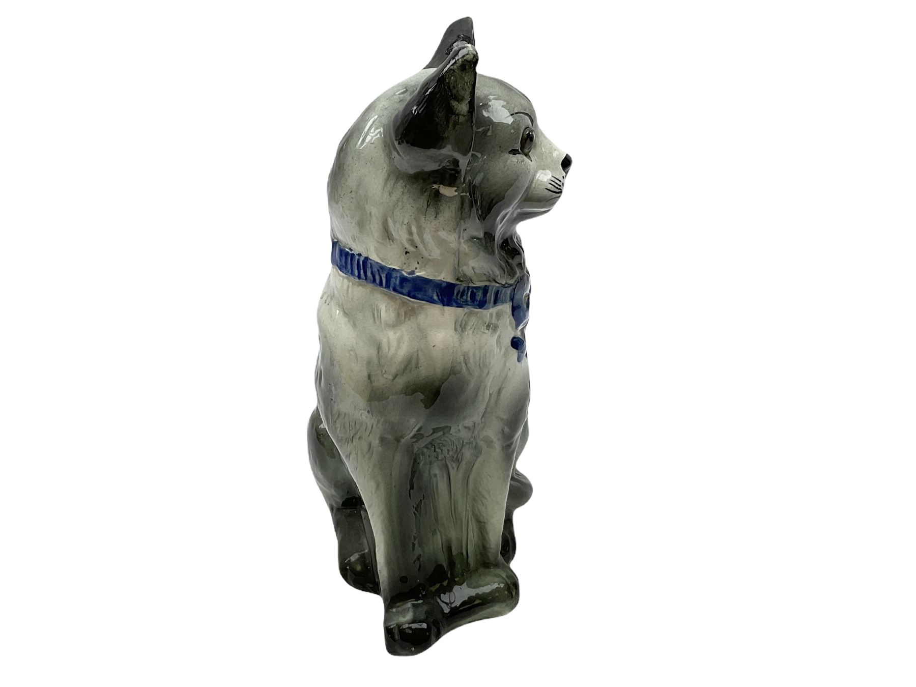 Staffordshire model of a seated cat - Image 2 of 9