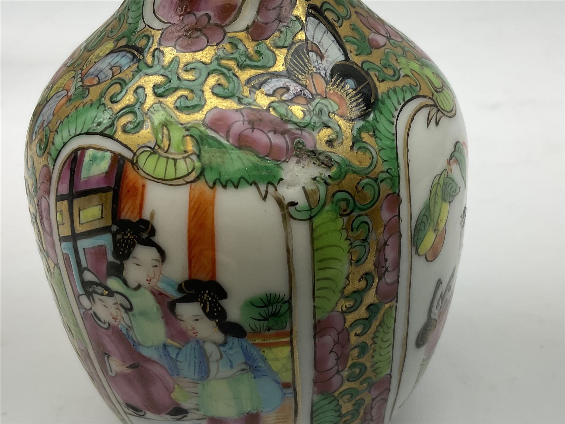 Two late 19th/early 20th century Chinese famille rose vases - Bild 9 aus 9