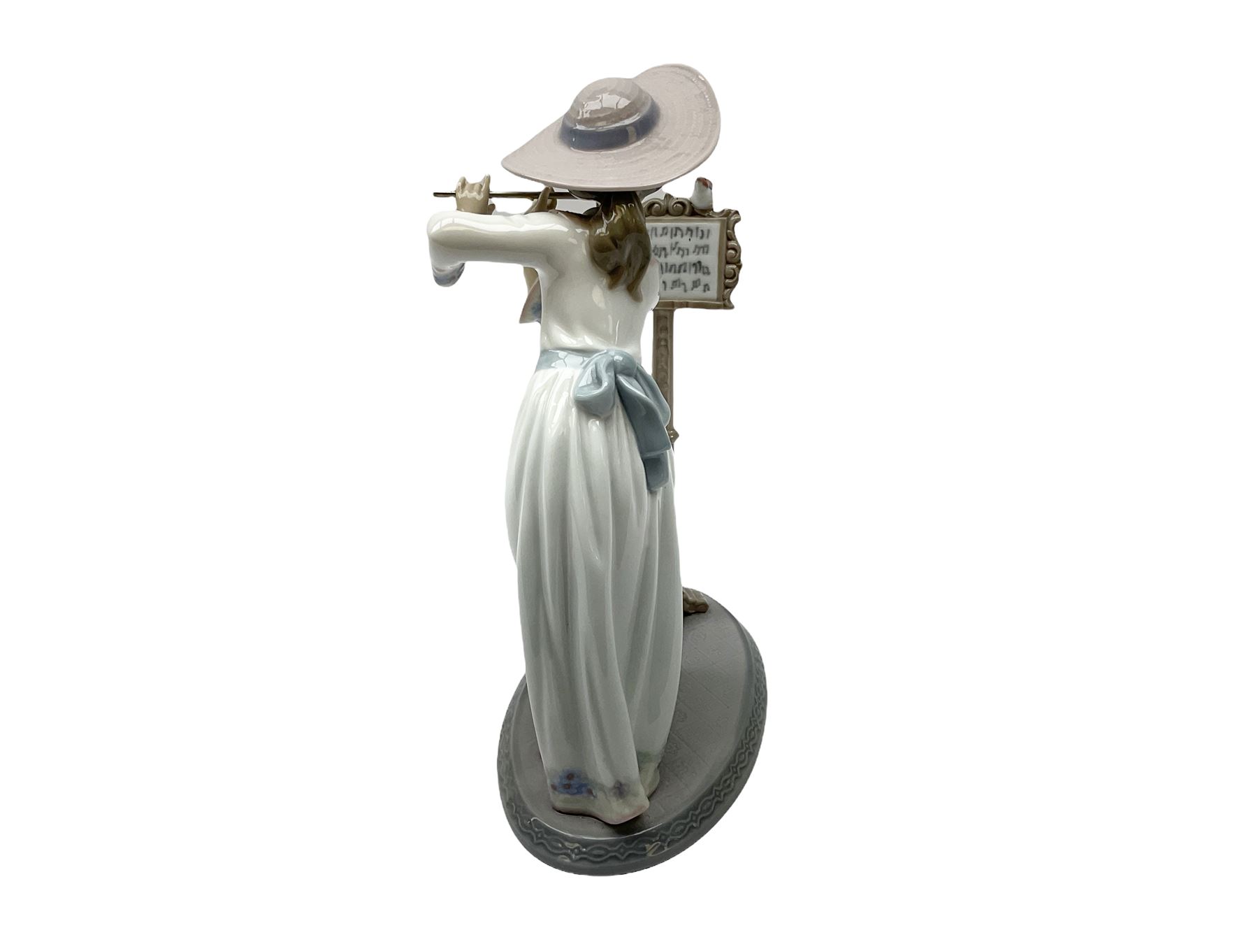 Lladro figure modelled as a female figure playing the flute - Image 5 of 9