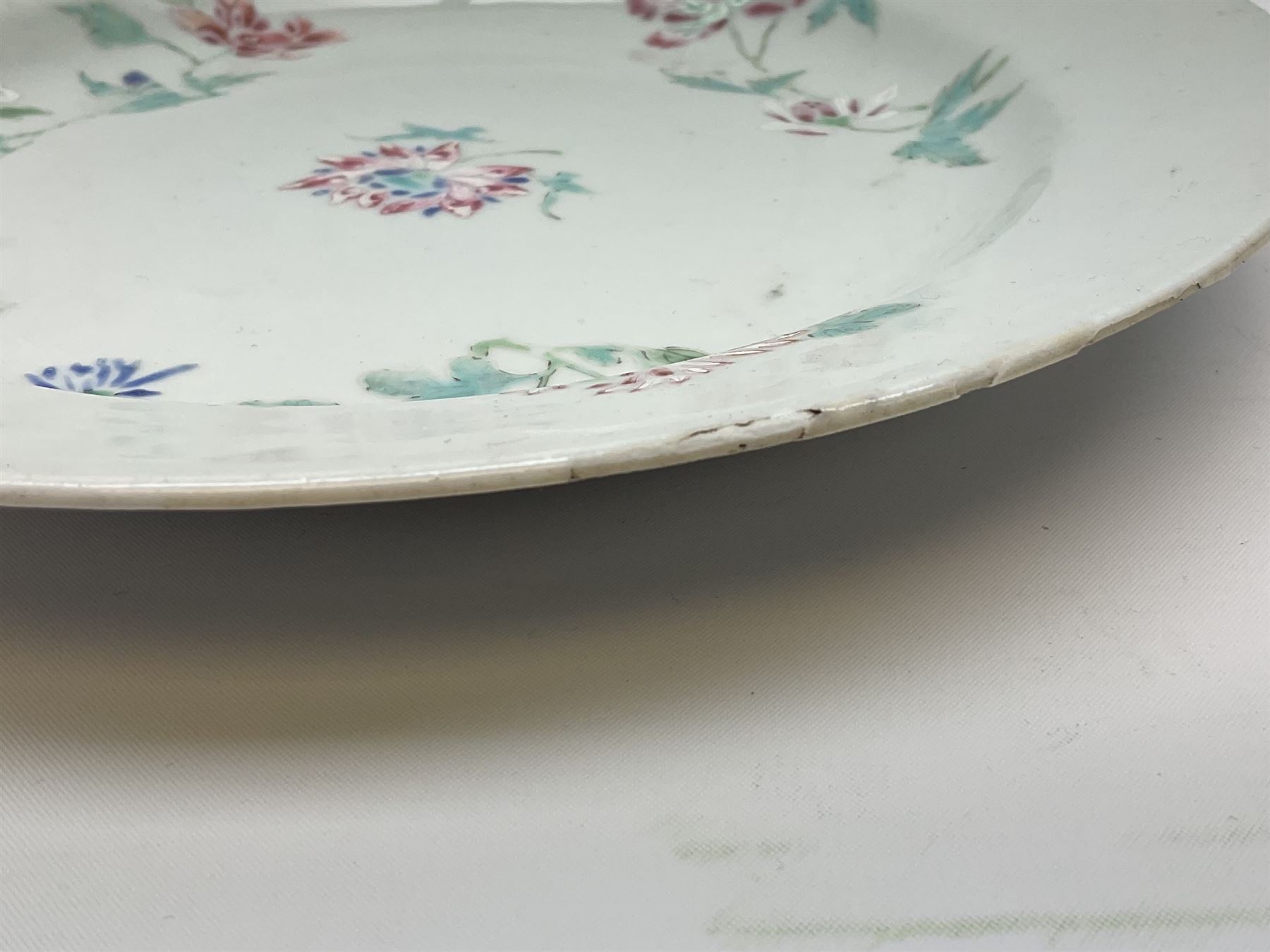 Three 18th century Chinese porcelain plates - Image 16 of 19