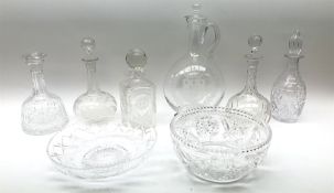 Large modern clear glass decanter or claret jug