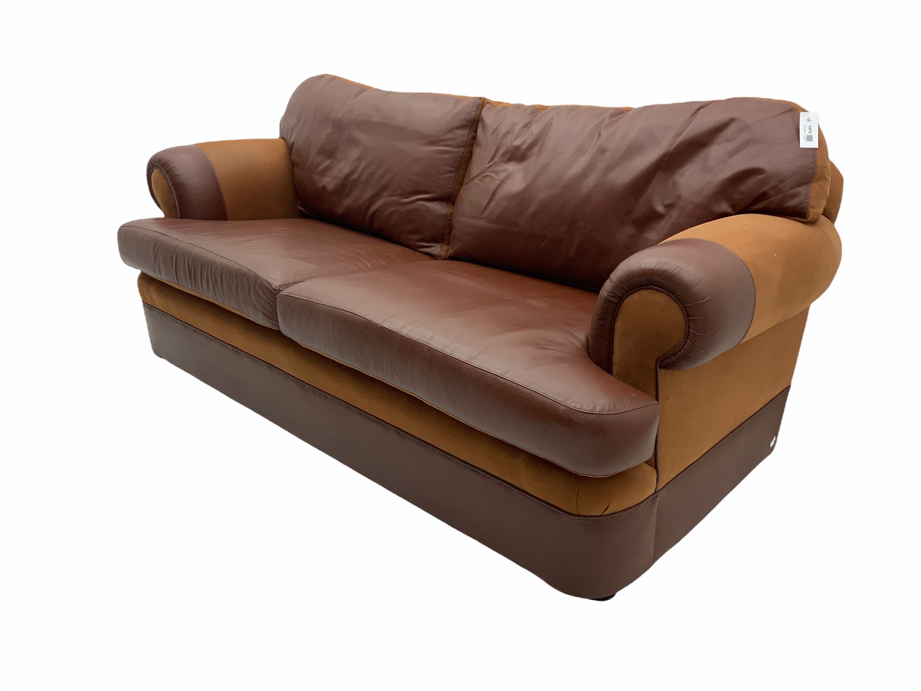 Peter Silk of Helmsley two seat sofa - Image 3 of 4