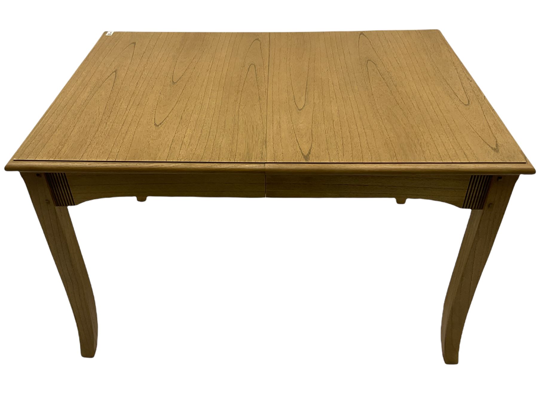 Windsor by Mark Devany oak rectangular extending dining table - Image 8 of 15