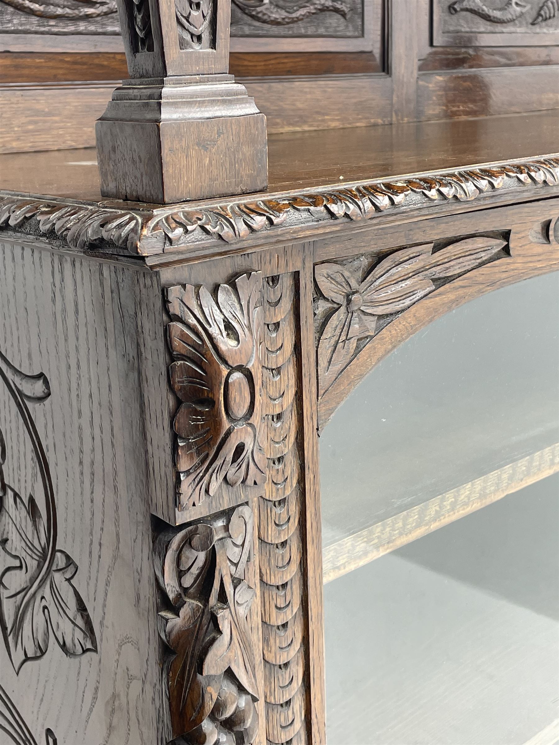 Victorian heavily carved oak buffet cabinet - Image 5 of 6