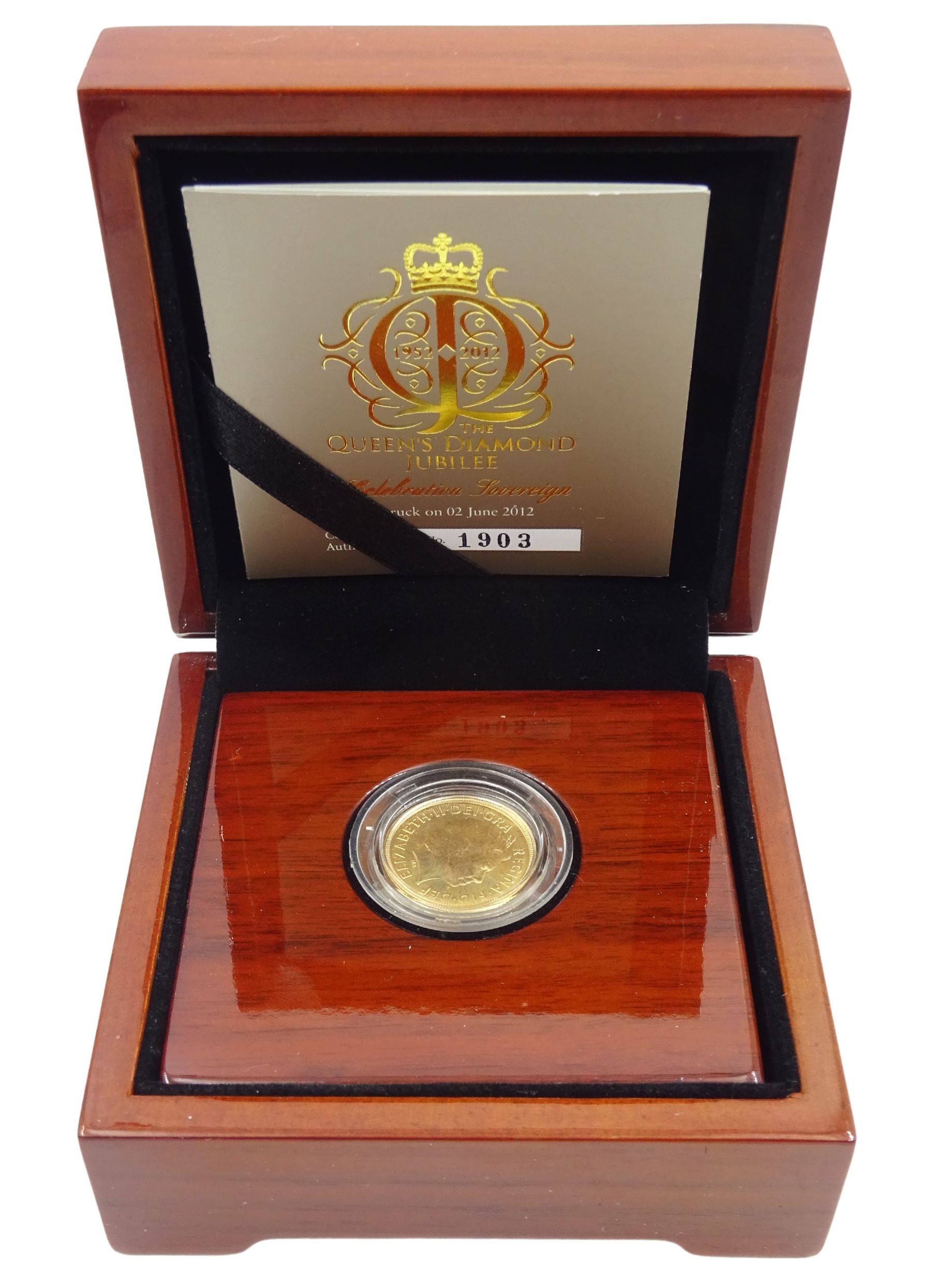 Queen Elizabeth II 2012 Diamond Jubilee celebration gold full sovereign coin